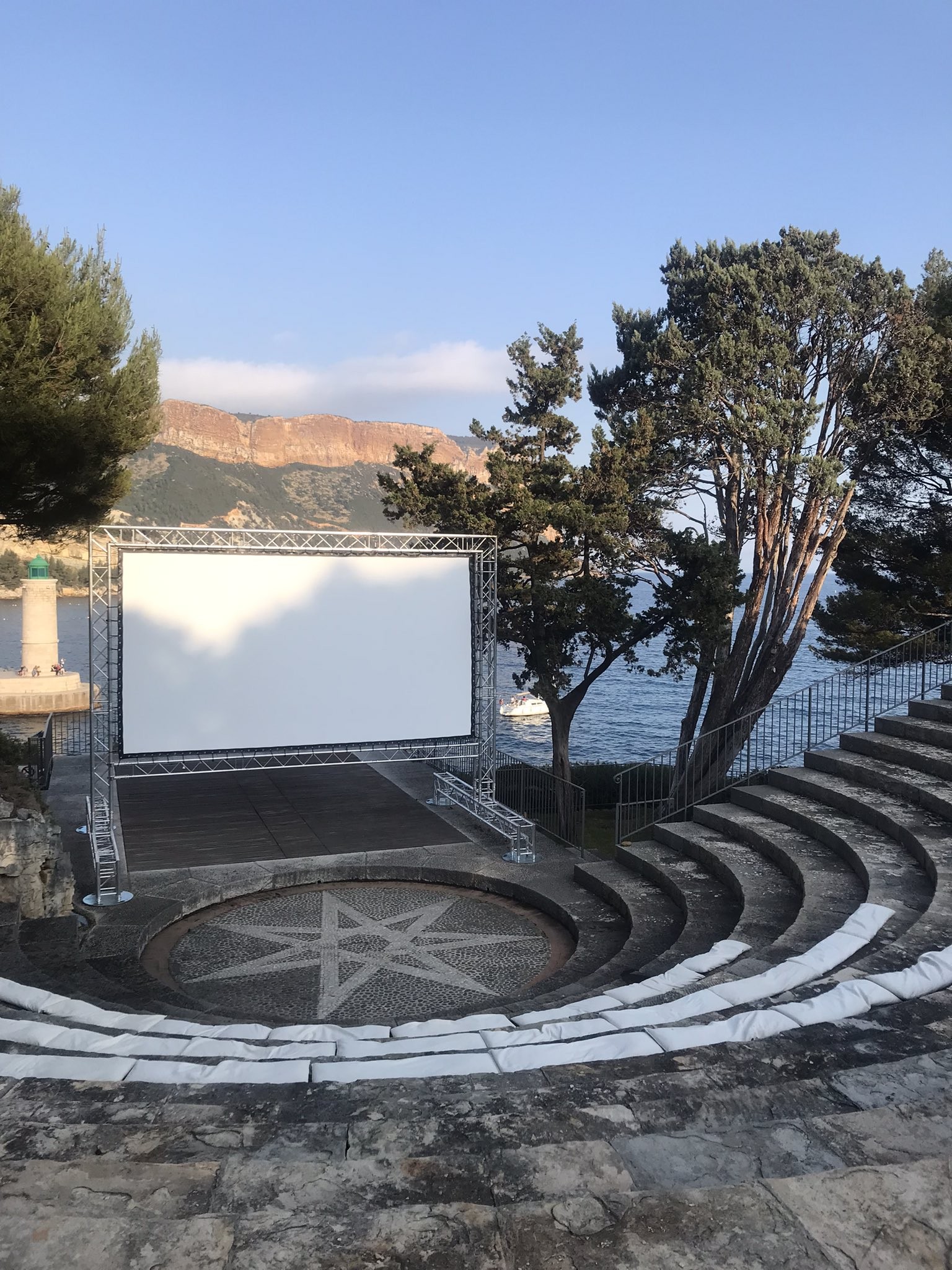 Projections et table ronde dans le cadre du festival de film ‘Quel Avenir Pour la Mort en France ?’