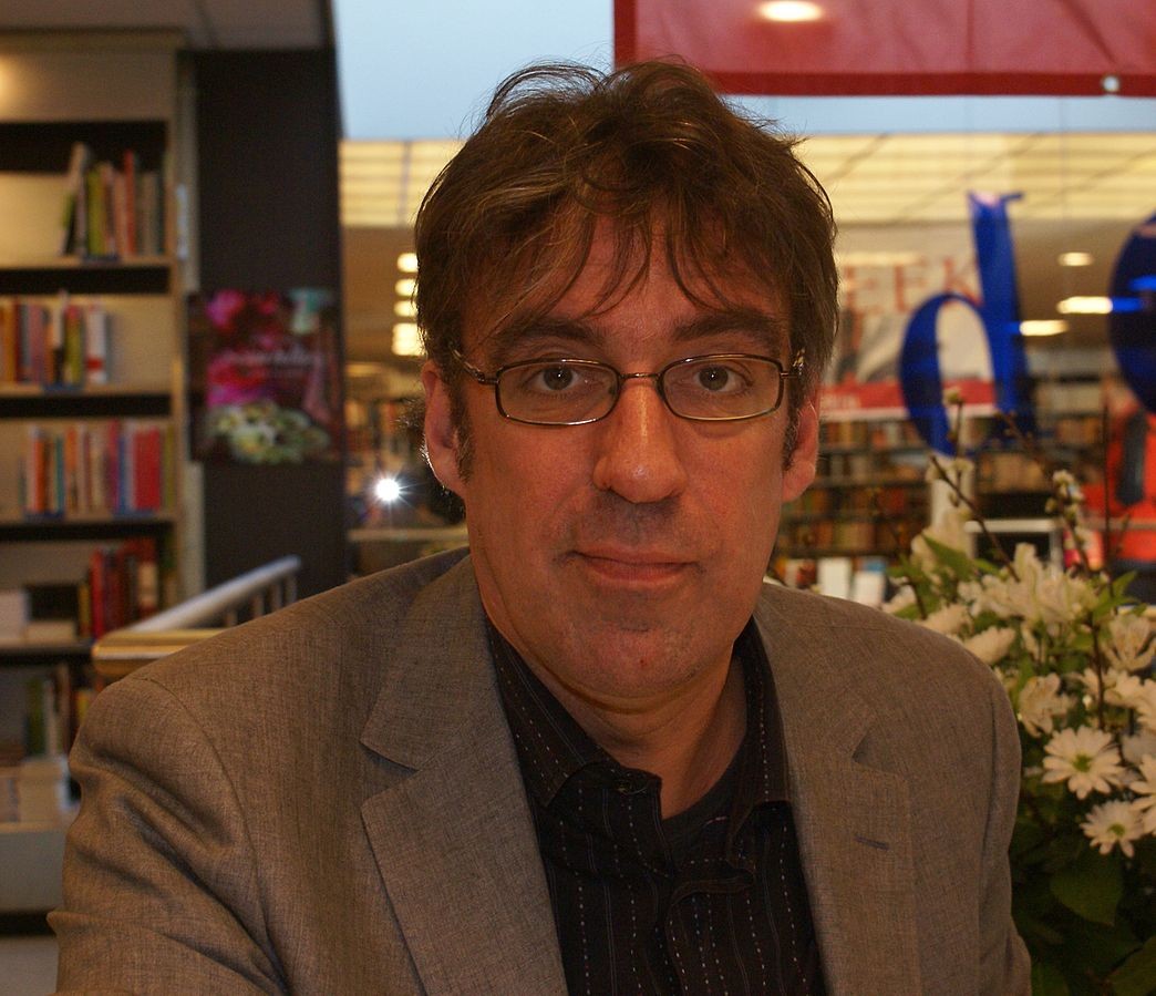 ‘Door eigen hand. Zelfmoord en de nabestaanden’ by Joost Zwagerman